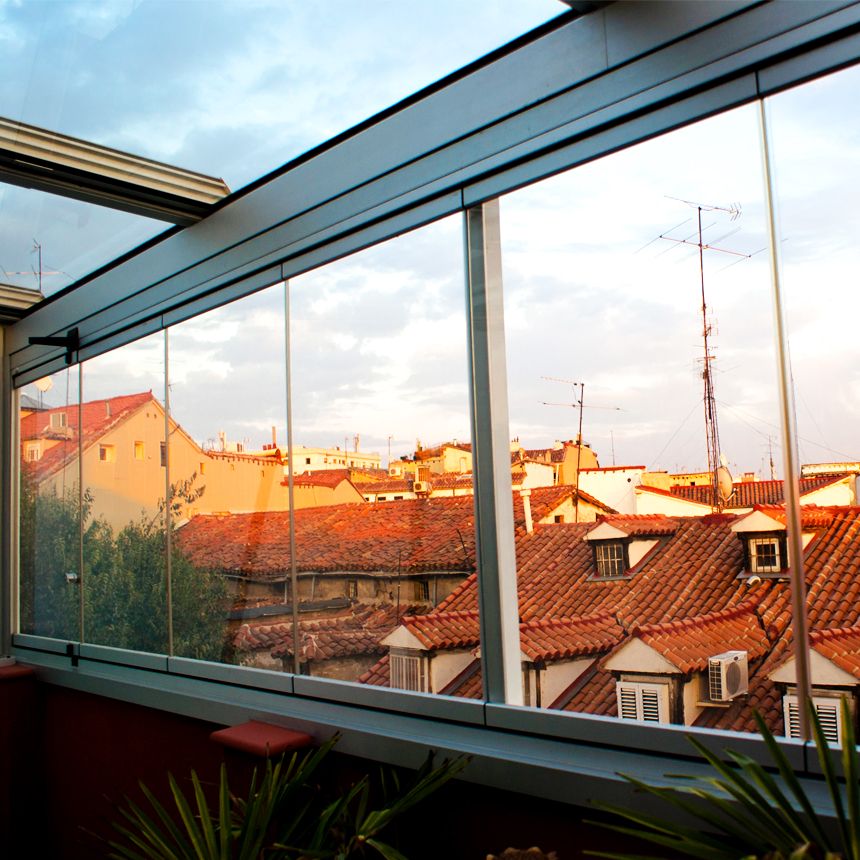 Cortina de cristal en terraza